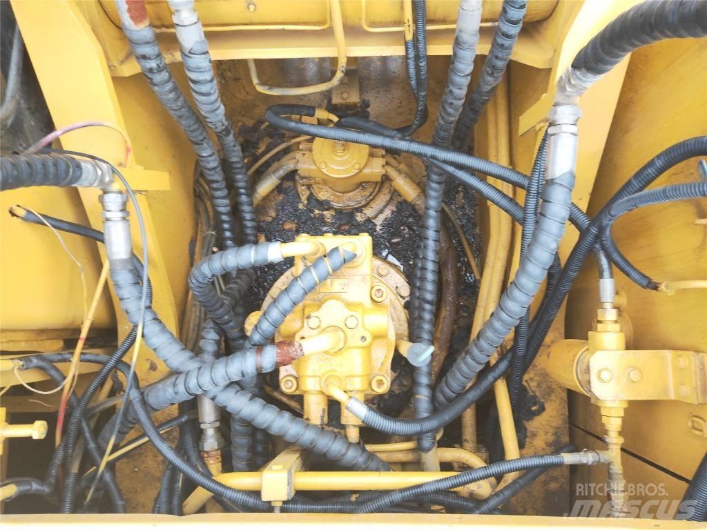 CAT 320B Pelle sur chenilles