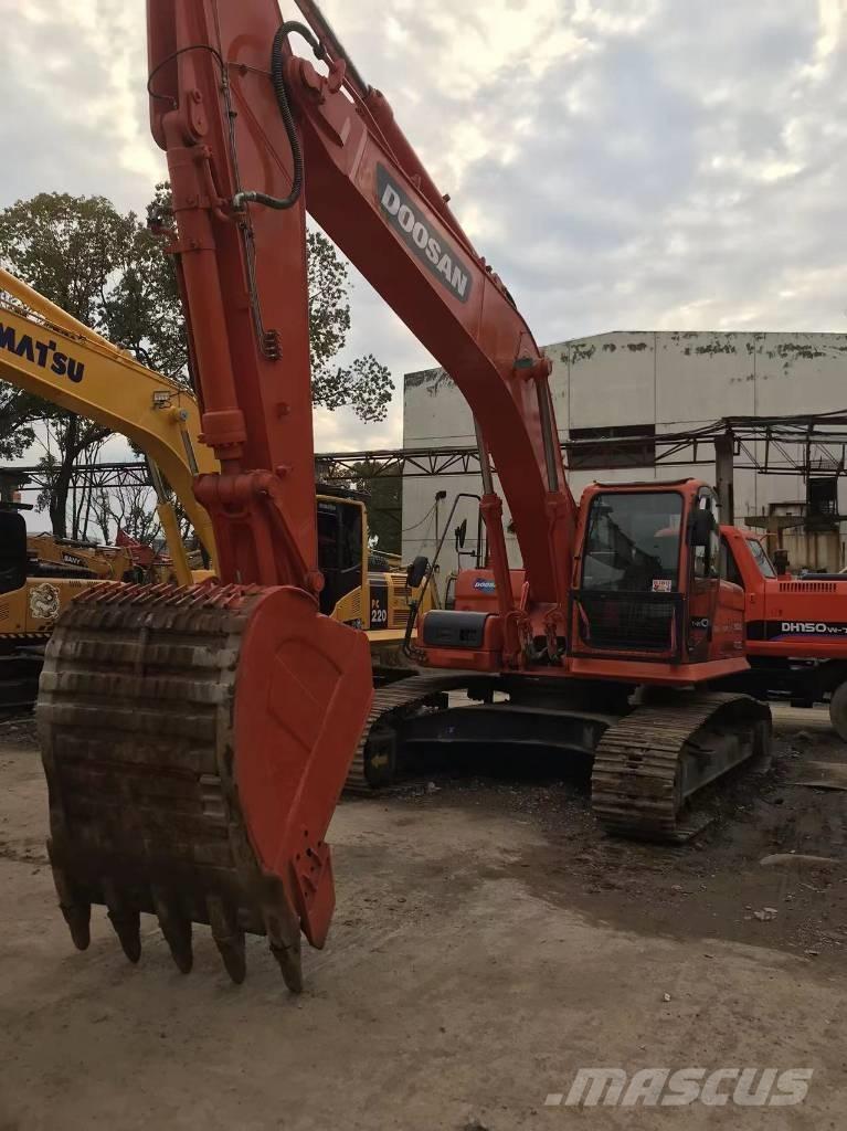 Doosan DX 300 Pelle sur chenilles