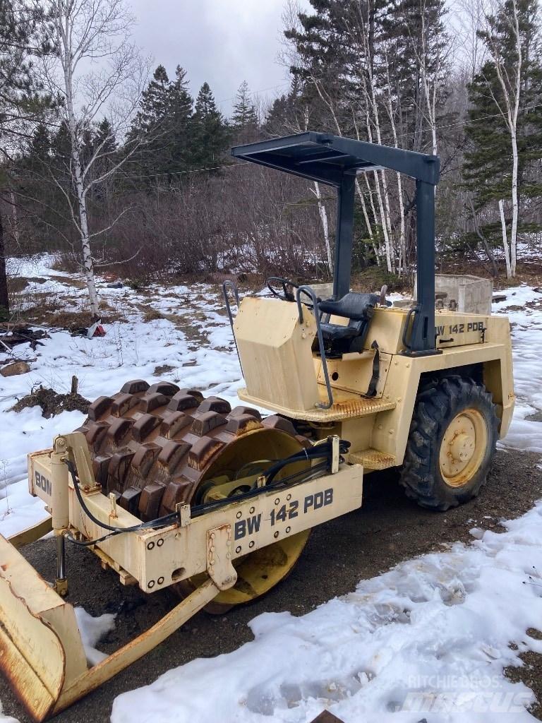 Bomag BW 142 P D B Rouleaux monocylindre