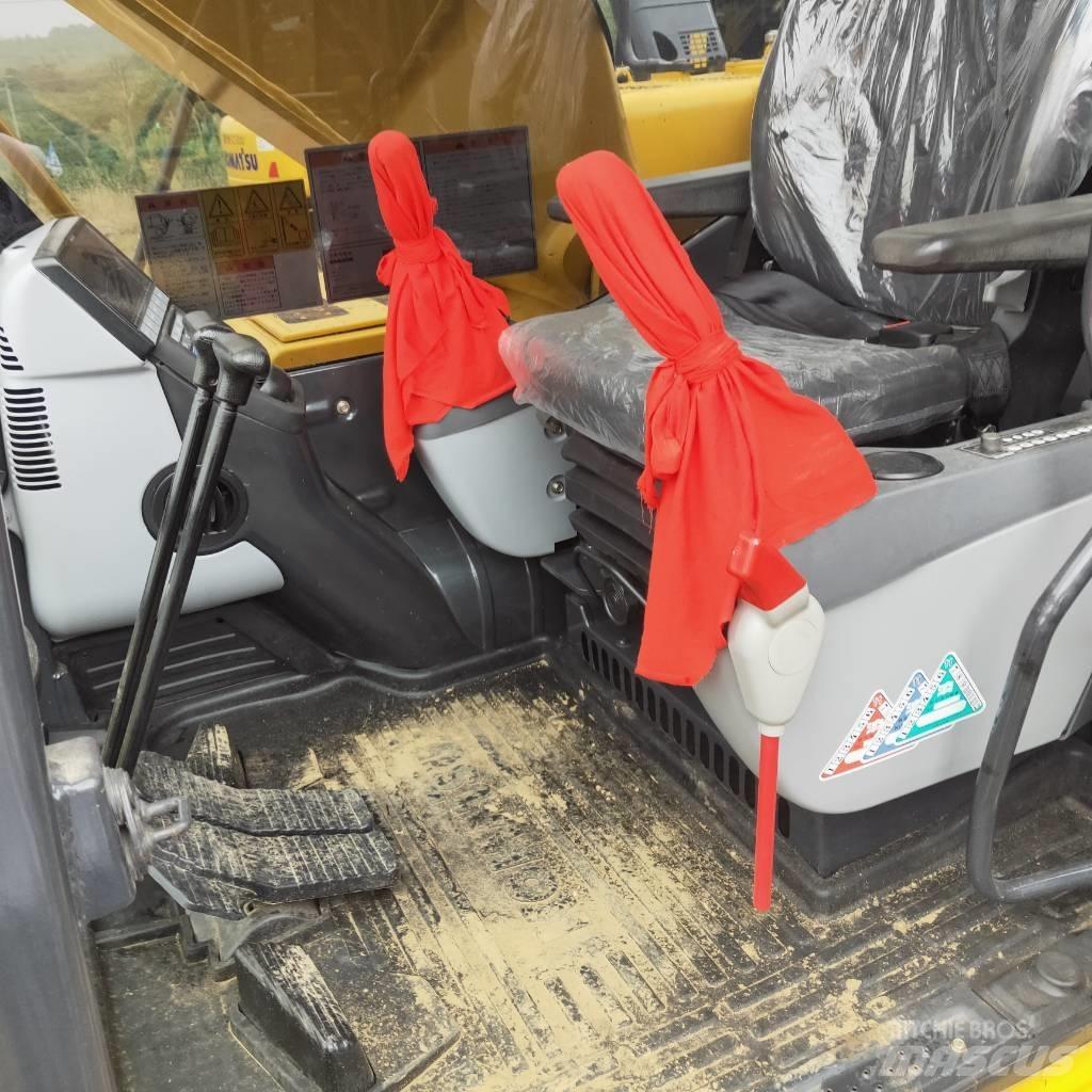 Komatsu PC200-8 Pelle sur chenilles