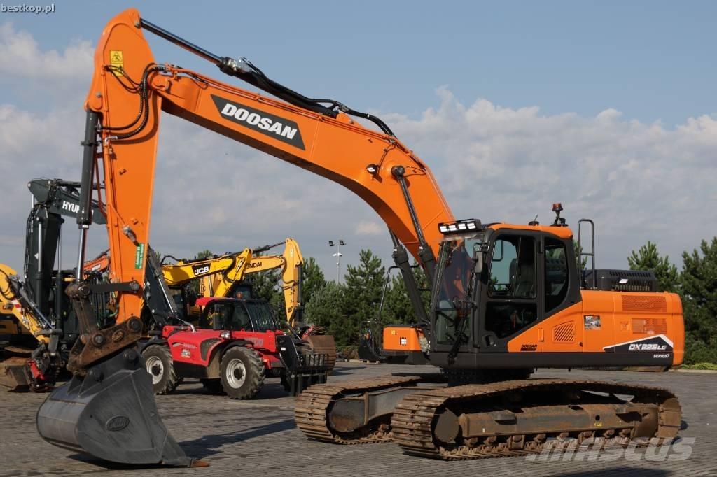 Doosan DX 225 LC-7 Pelle sur chenilles