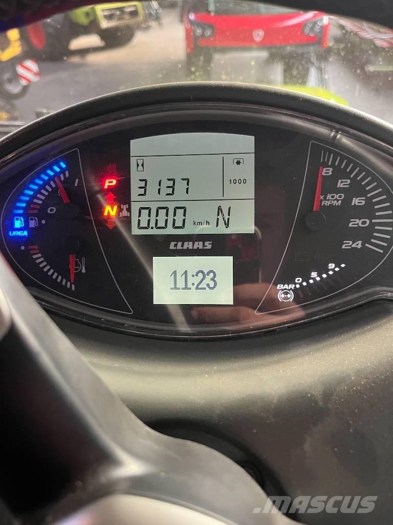 CLAAS AXION 960TT Tracteur