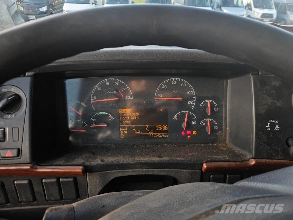 Volvo FH12 8x4 Camions de transport de machines forestières