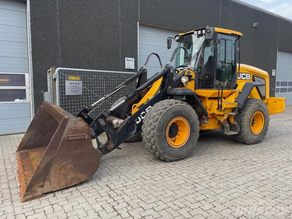 JCB 427HT Chargeuse sur pneus