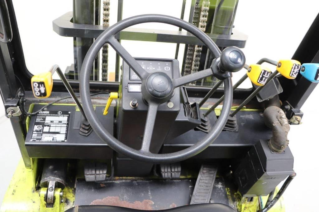 Clark GPX 40 Chariots GPL