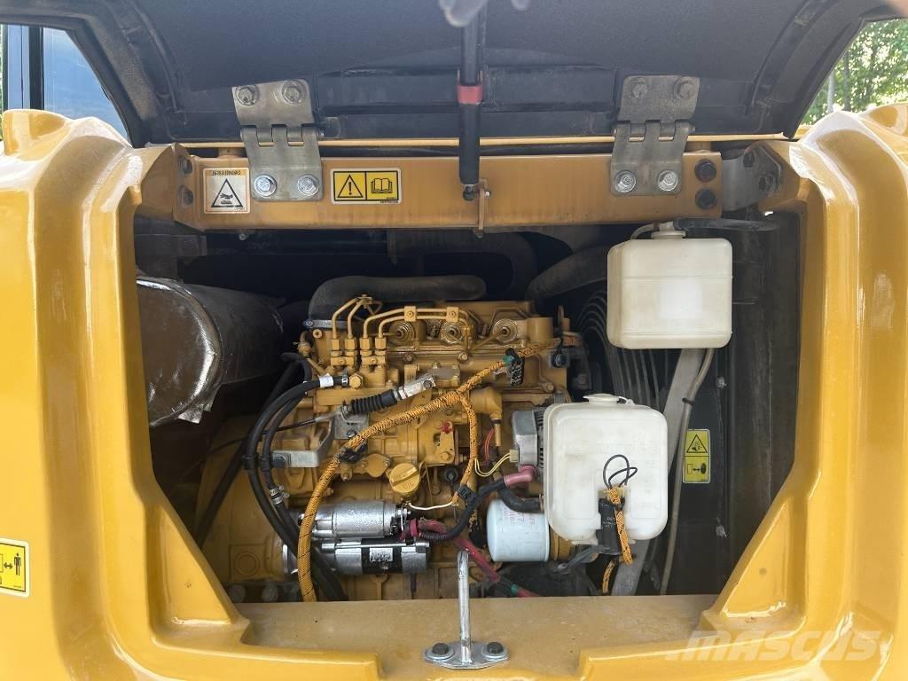 CAT 307E2 Pelle sur chenilles