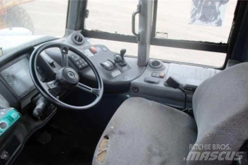 Bell B30D Tombereau articulé