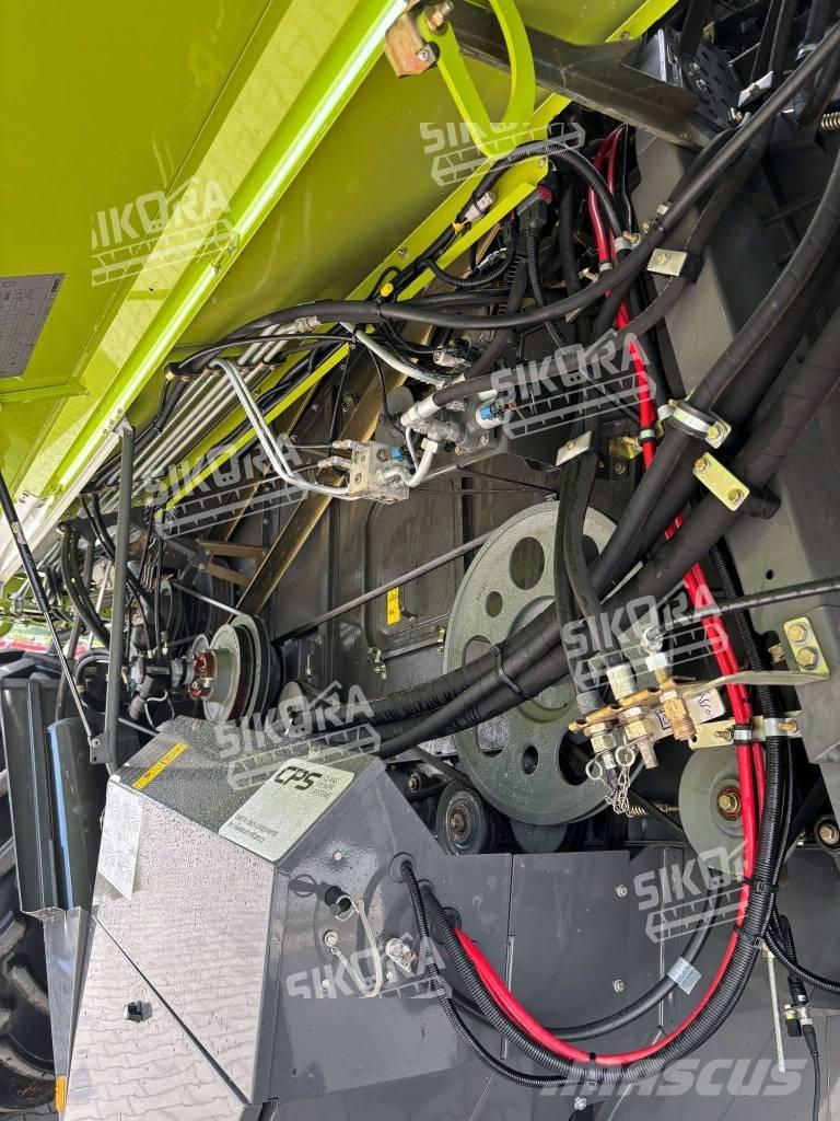 CLAAS Tucano 320 Moissonneuse batteuse