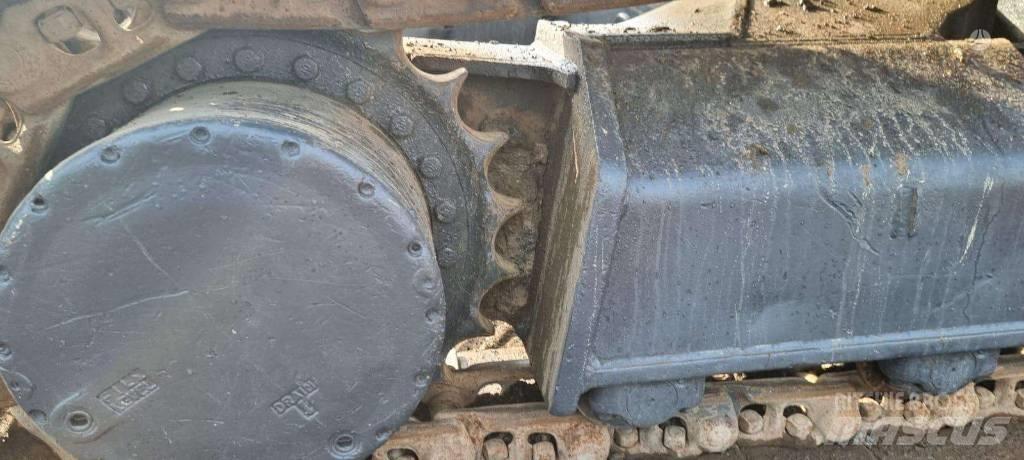Kobelco SK 200 LC Pelle sur chenilles