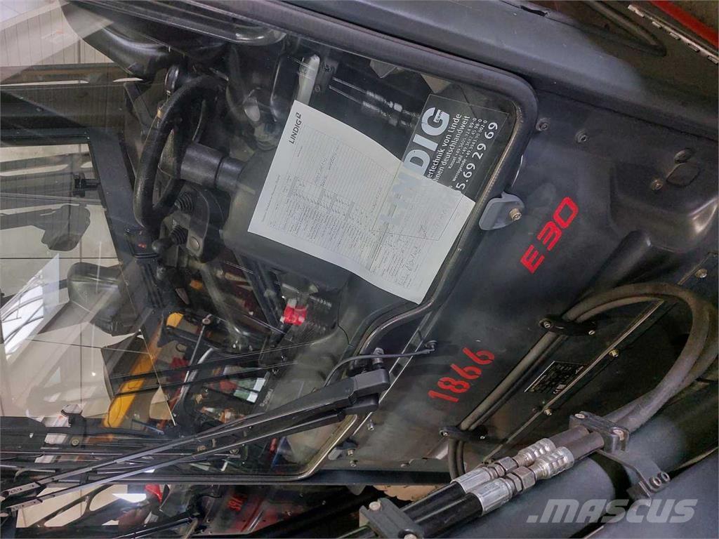 Linde E30L Chariots élévateurs électriques