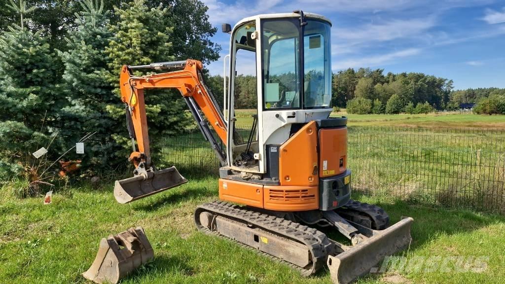Hitachi ZX 26 Mini pelle < 7t