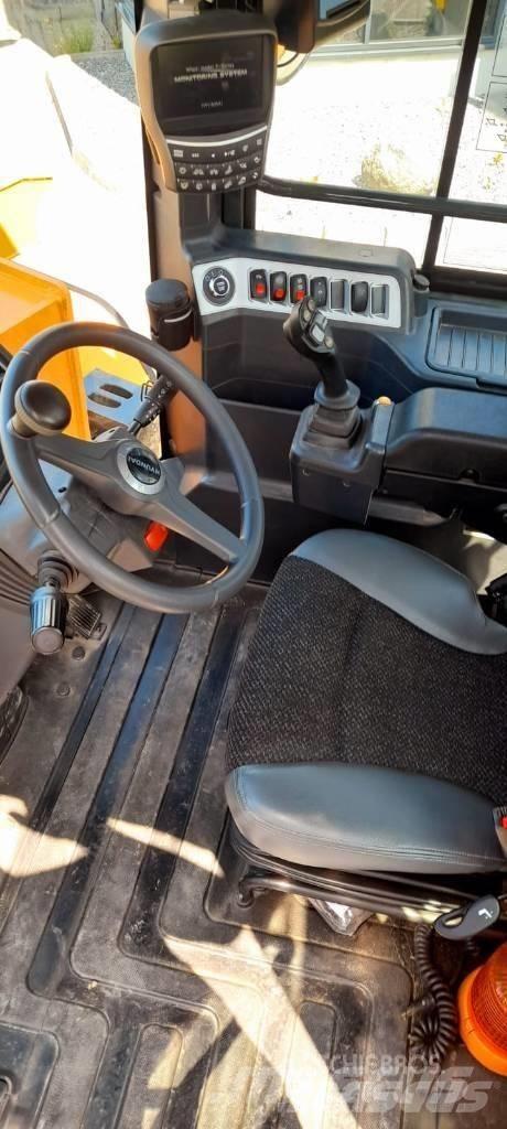Hyundai HL 975 Chargeuse sur pneus