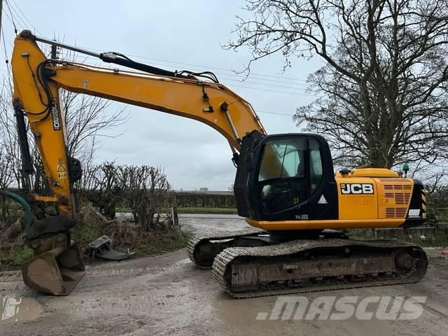 JCB JS 220 LC Pelle sur chenilles