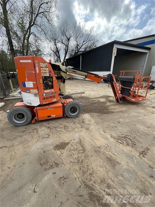 JLG E 300 AJP Nacelle ciseaux