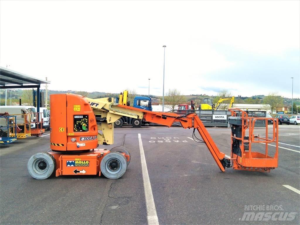 JLG E 300 AJP Nacelles articulées