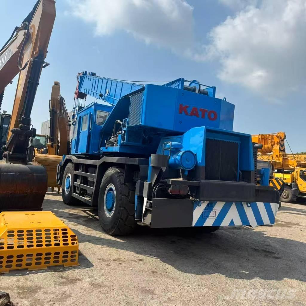 Kato KR 500-3 Grues mobiles