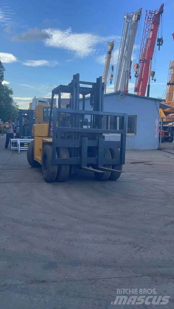 Komatsu 10 Ton Chariots diesel