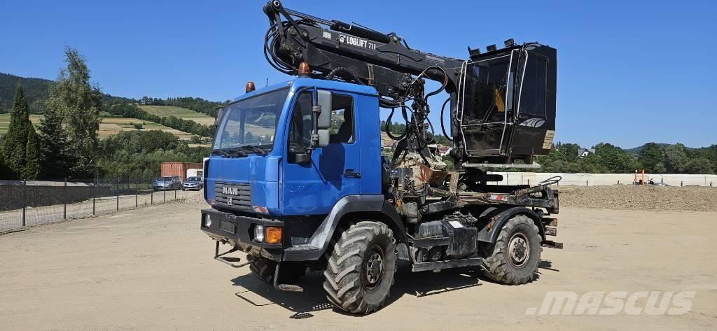 MAN LE 10.180 Camion plateau ridelle avec grue