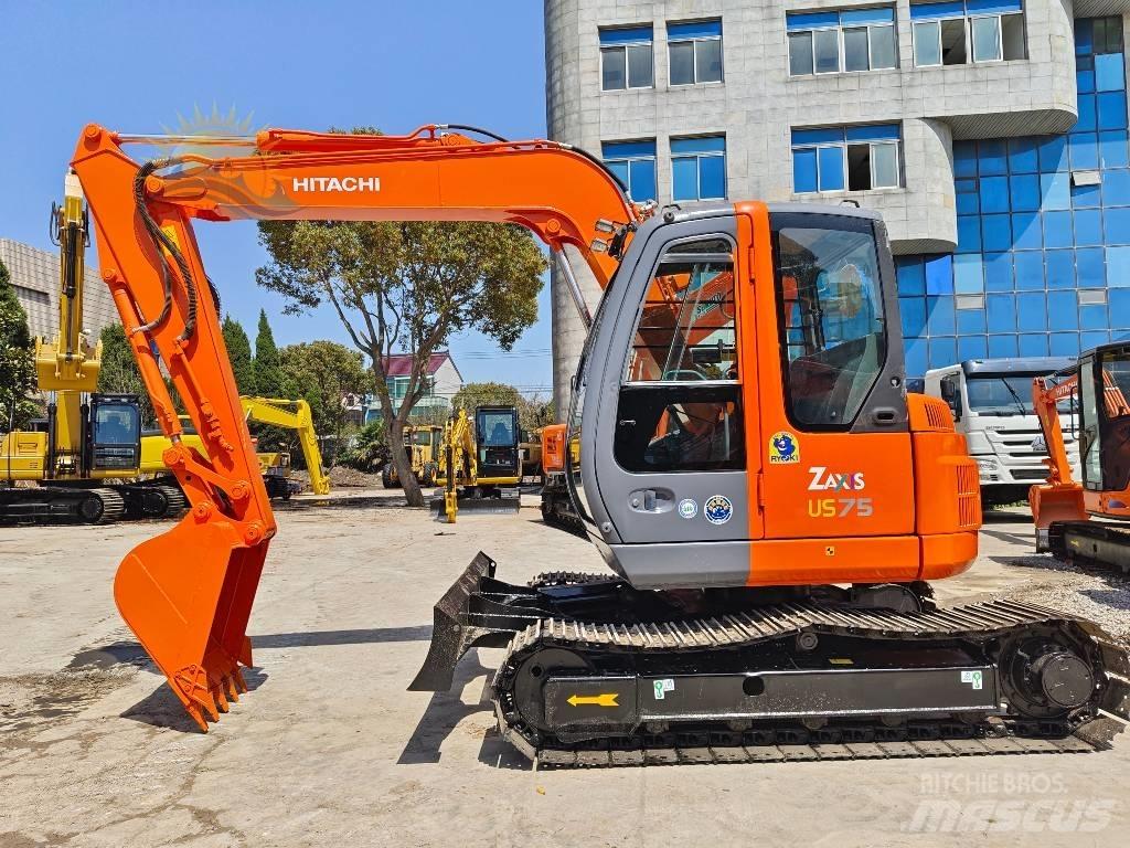 Hitachi ZX 75 Pelle sur chenilles