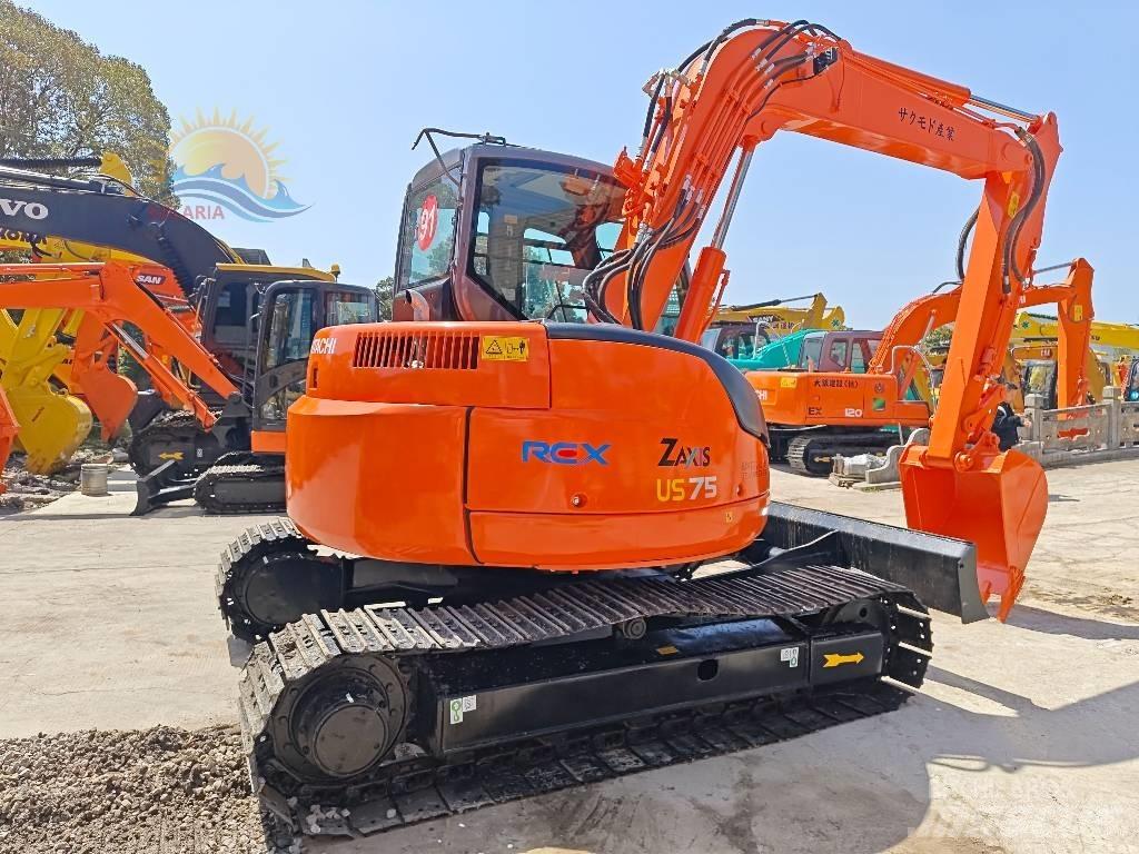 Hitachi ZX 75 Pelle sur chenilles