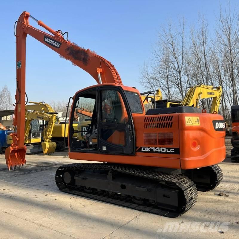 Doosan DX 140 Mini pelle 7t-12t
