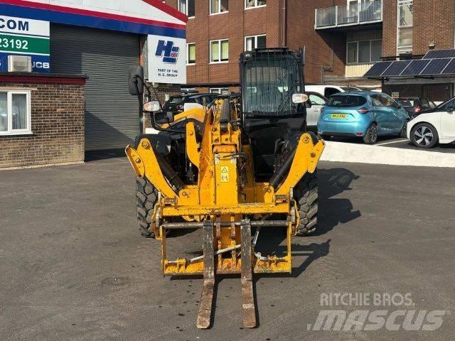 JCB 540-140 Chariot télescopique