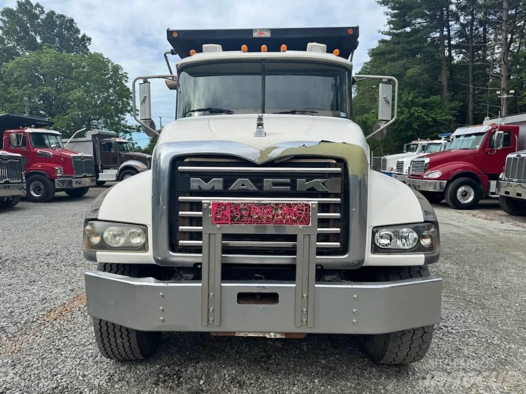 Mack Granite CTP 713 Camion benne