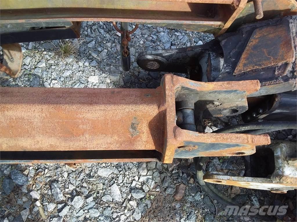 CAT 2200 Grue forestière