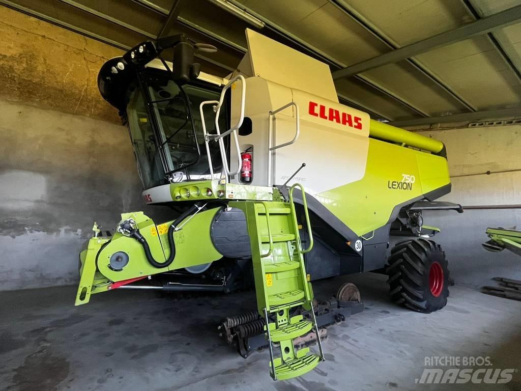 CLAAS LEXION 750 ACR Moissonneuse batteuse