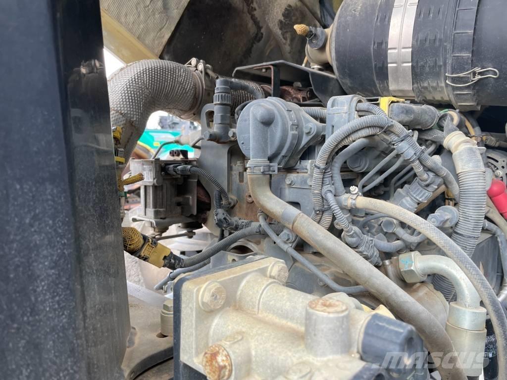 Bomag BW 216 DH-4 Rouleaux monocylindre