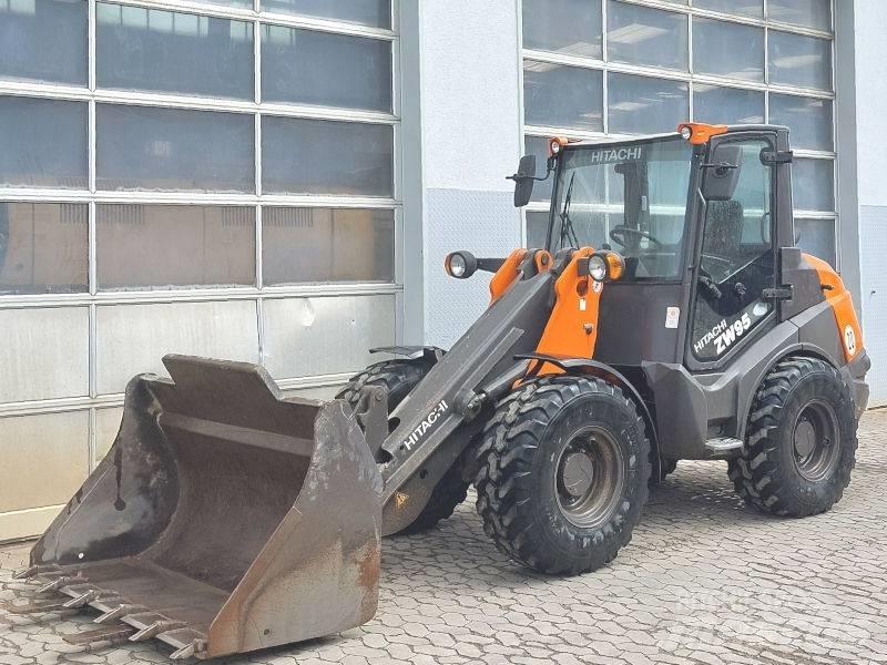 Hitachi ZW 95-6 Chargeuse compacte