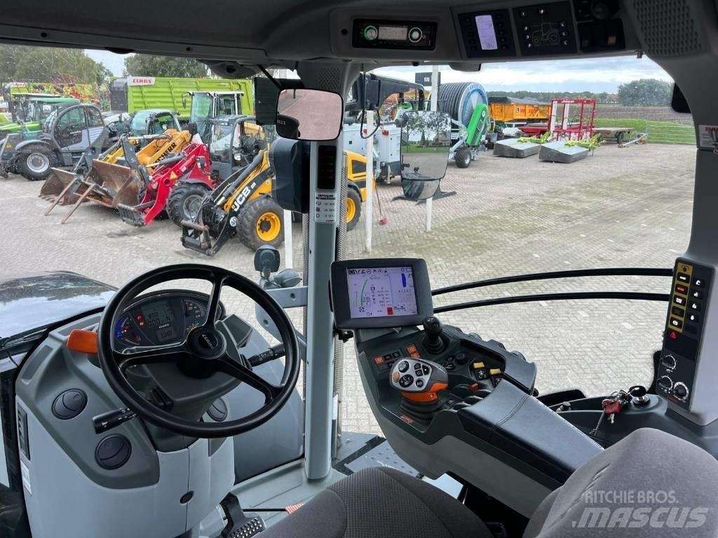 CLAAS Axion 830 Tracteur