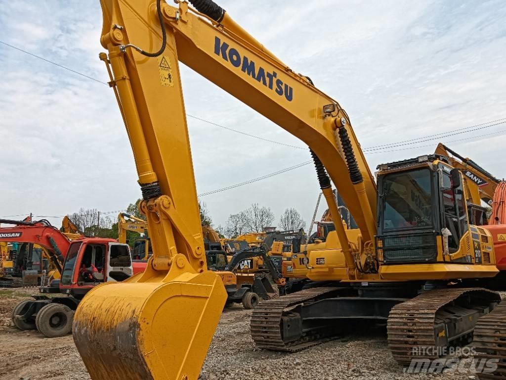 Komatsu PC 210LC Pelle sur chenilles