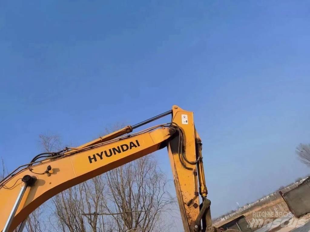 Hyundai R305LC-9T Pelle sur pneus