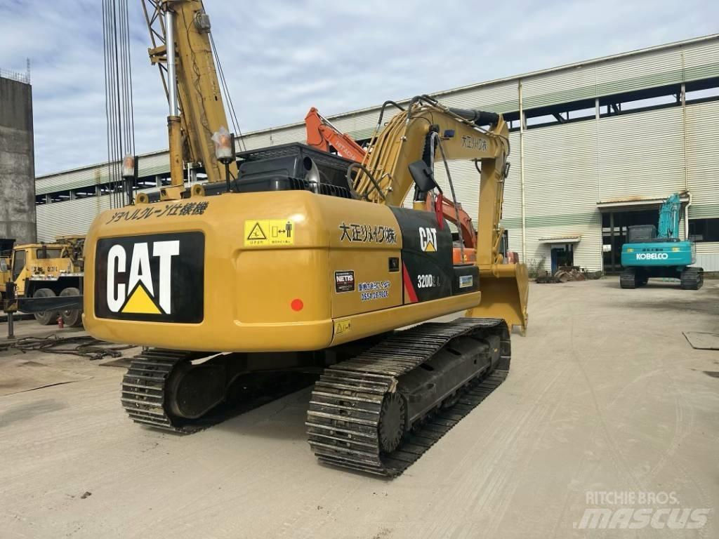 CAT 320 D Pelle sur chenilles