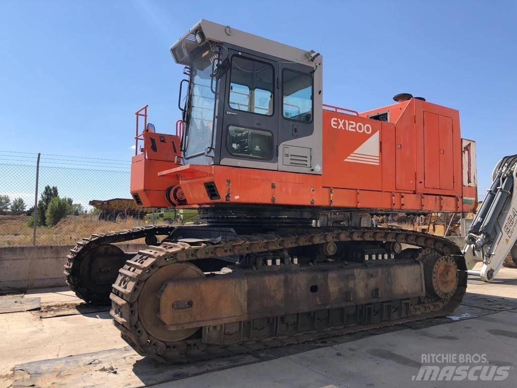 Hitachi EX 1200-5 D Pelle sur chenilles