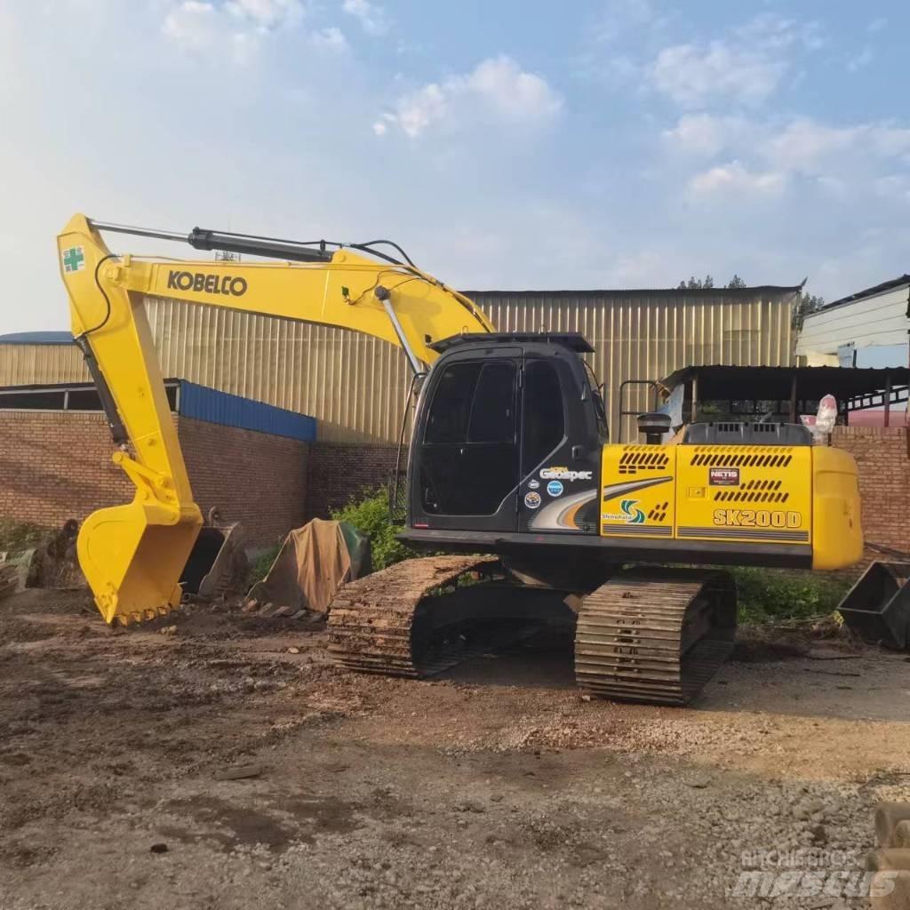 Kobelco SK 200 D Pelle sur chenilles