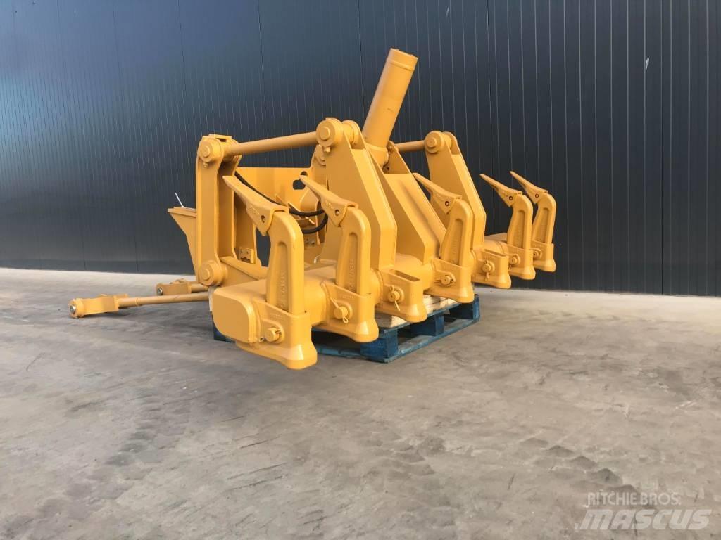 CAT 14H Scarificateur