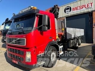 Volvo FM 340 Camion plateau ridelle avec grue