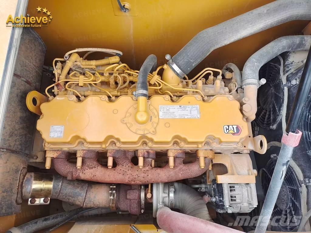 CAT 323 gc Pelle sur chenilles