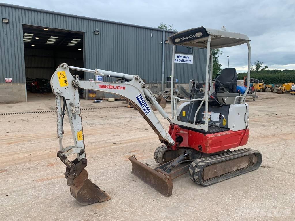 Takeuchi TB 215 R Mini pelle < 7t
