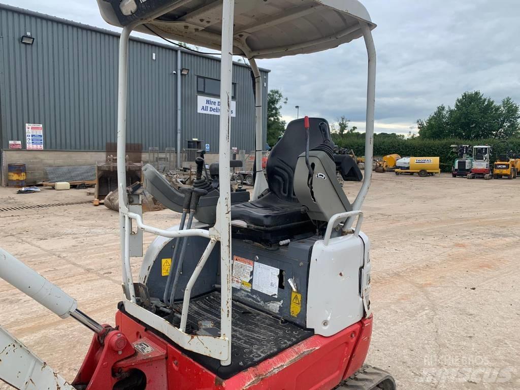 Takeuchi TB 215 R Mini pelle < 7t