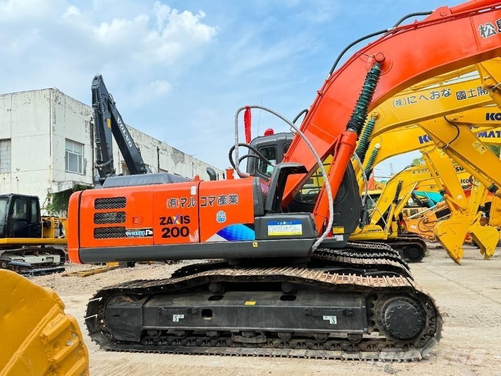 Hitachi ZX 200 Pelle sur chenilles