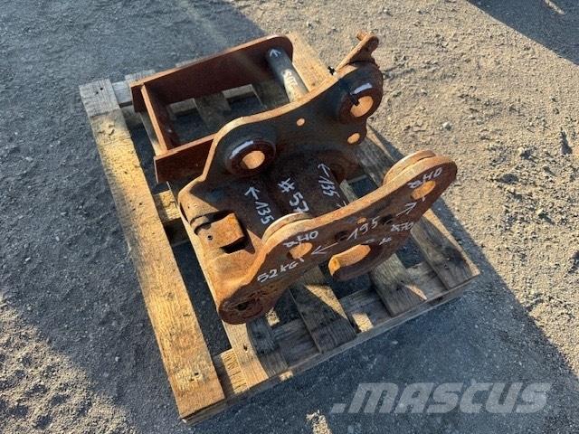JCB QUICK COUPLERS Attache rapide pour godet