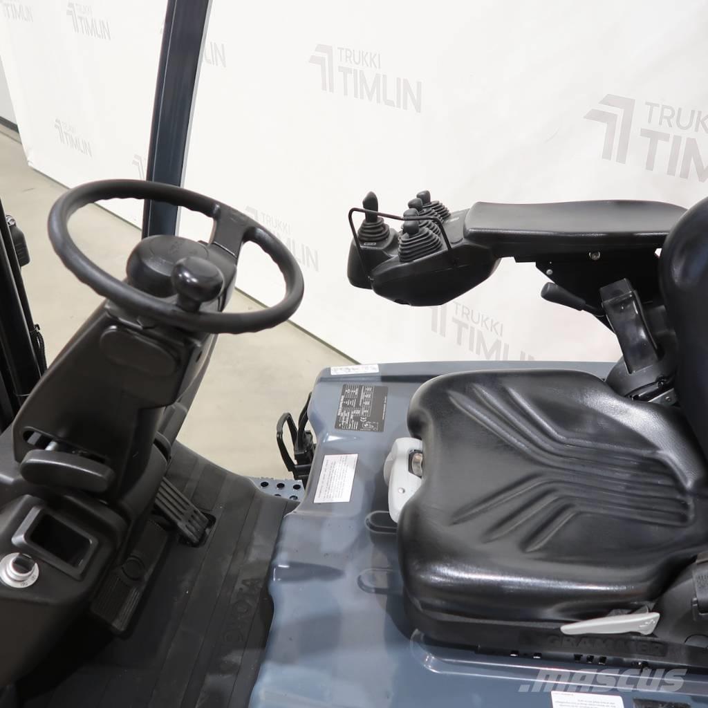 Toyota 8FBE20T Chariots élévateurs électriques