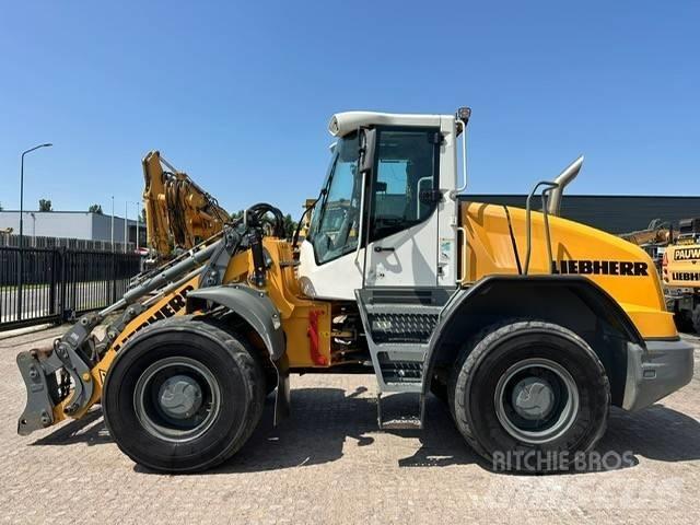 Liebherr L 538 Chargeuse sur pneus