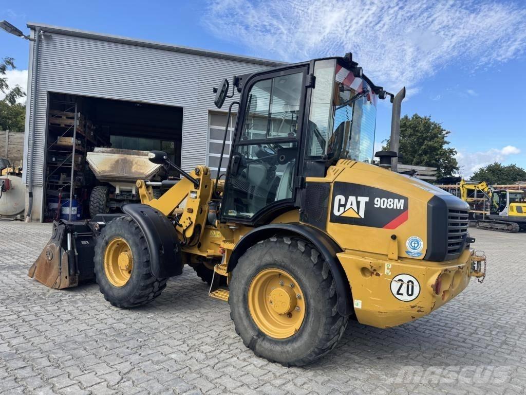 CAT 908M Chargeuse sur pneus
