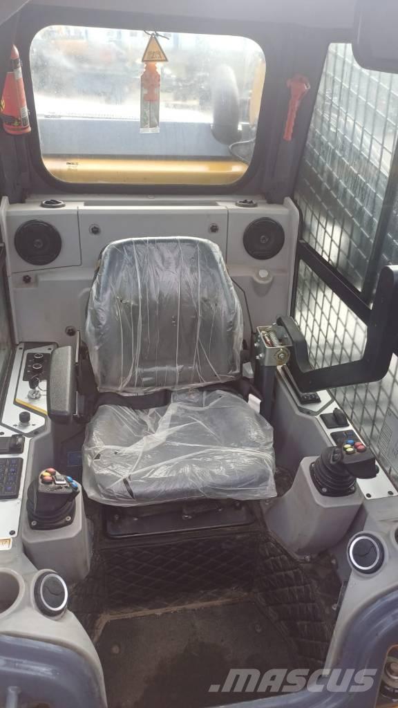 XCMG XC7-TV12 Chargeuse sur chenilles