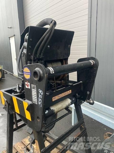 Manitou LIER 4 TON Autres accessoires et composants