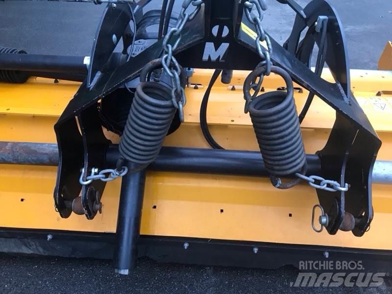 Müthing MU M 280 Autres matériels de fenaison